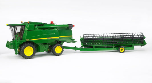 Kombajn John Deere žacia mláťačka T670i U02132